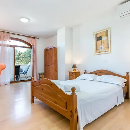 With Parking Space Supetar, Brac - 18307 Apartment *
